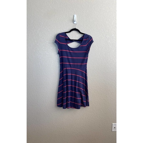Short Sleeve Striped Dress by So. Size Large - Picture 3 of 8